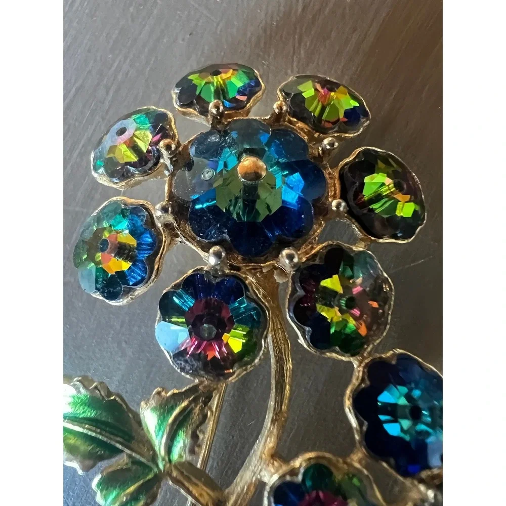 N/A gold tone